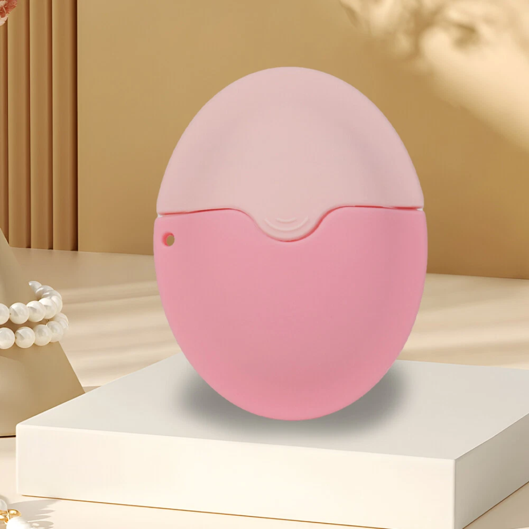 SunnySwipe ™ - Silicone sunscreen and lotion roller (1+1 FREE)