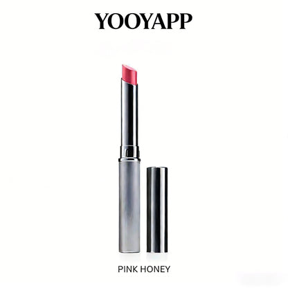 Moisturizing and smoothing Lipstick