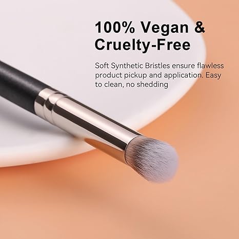 Eyeshadow Blending Brush