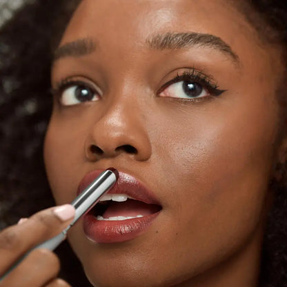 Moisturizing and smoothing Lipstick